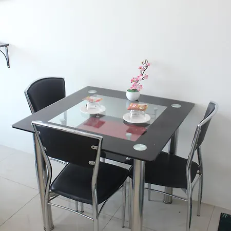 Affordable Makati Serviced Apartments Manila Exterior photo