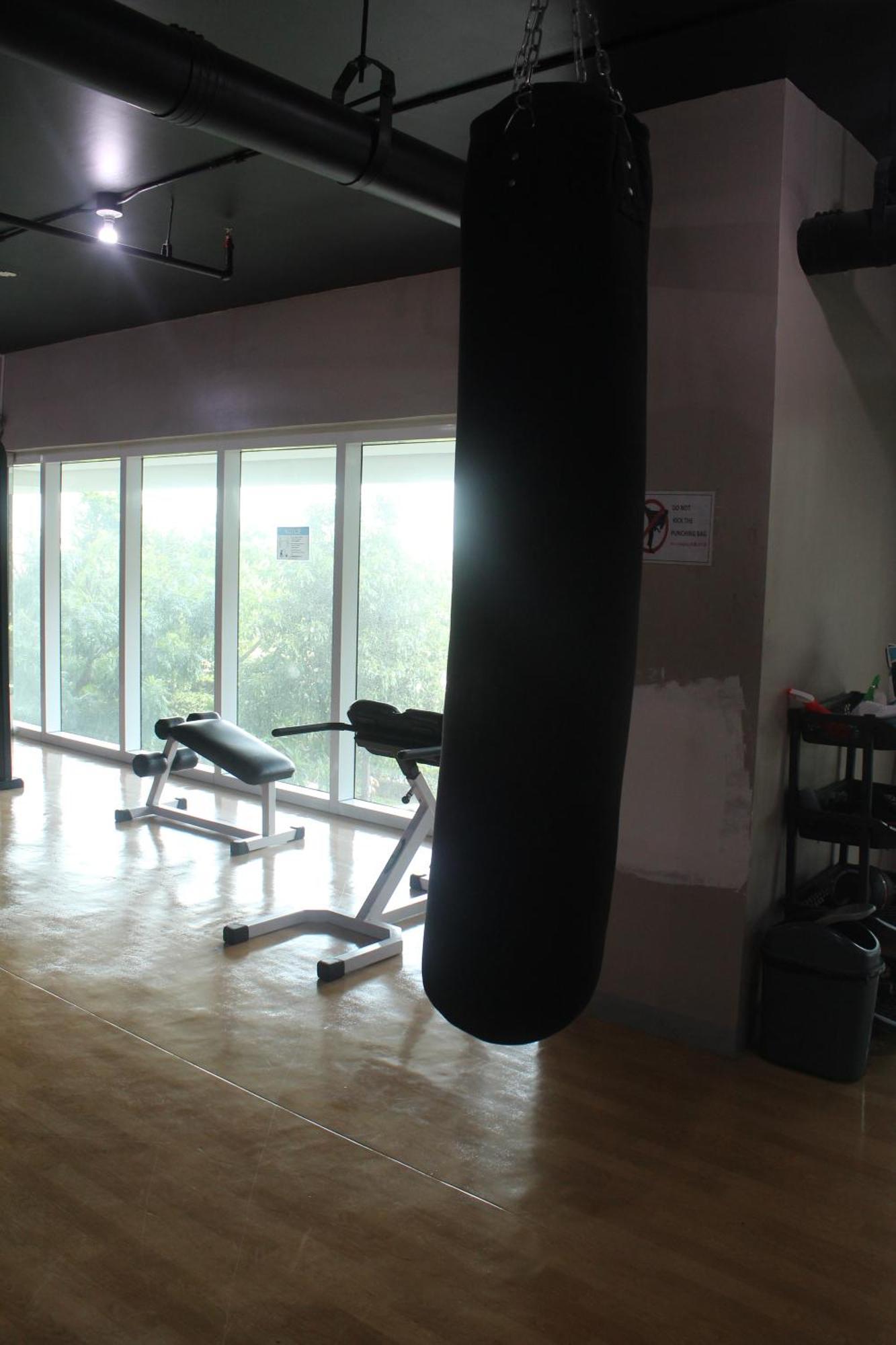 Affordable Makati Serviced Apartment *